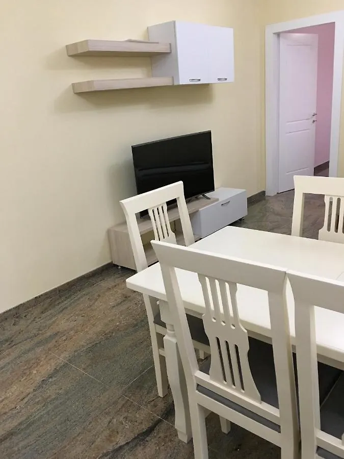 Kledi Hotel & Apartments 0*, Shëngjin Albanie