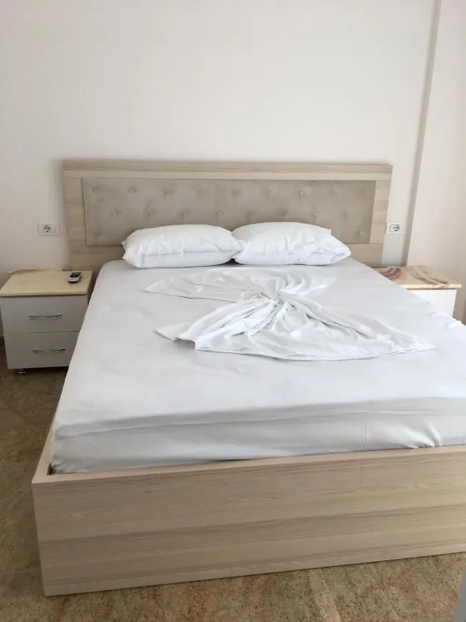 Kledi Hotel & Apartments Shëngjin